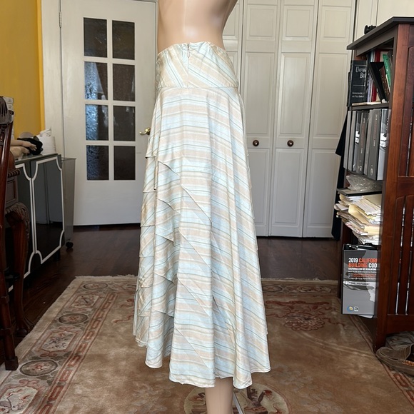 DKNY Pastel 100% Silk Full Layered Tiered Striped Skirt size 8 - Picture 4 of 9